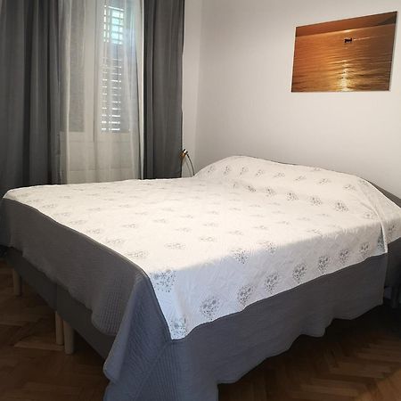 Apartmani Nadalina Veli Lošinj Exteriör bild