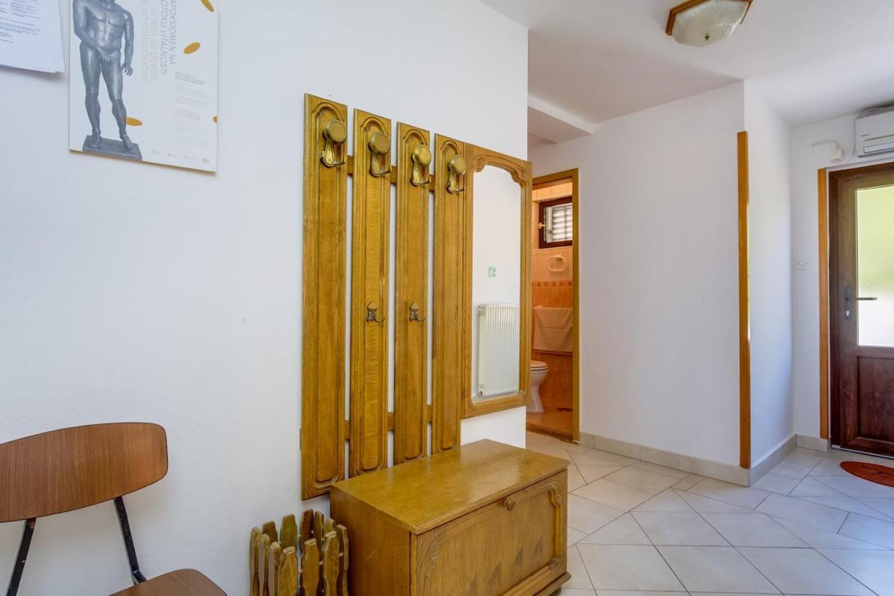 Apartmani Nadalina Veli Lošinj Exteriör bild