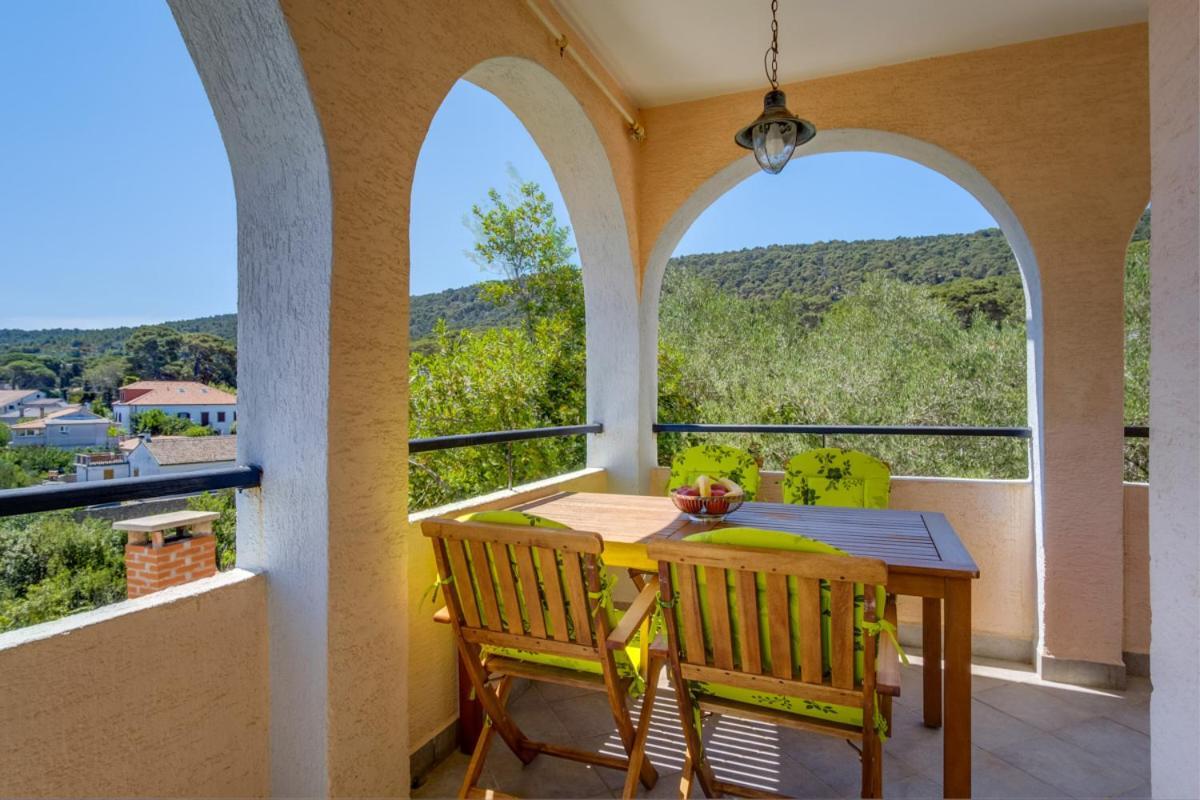 Apartmani Nadalina Veli Lošinj Exteriör bild