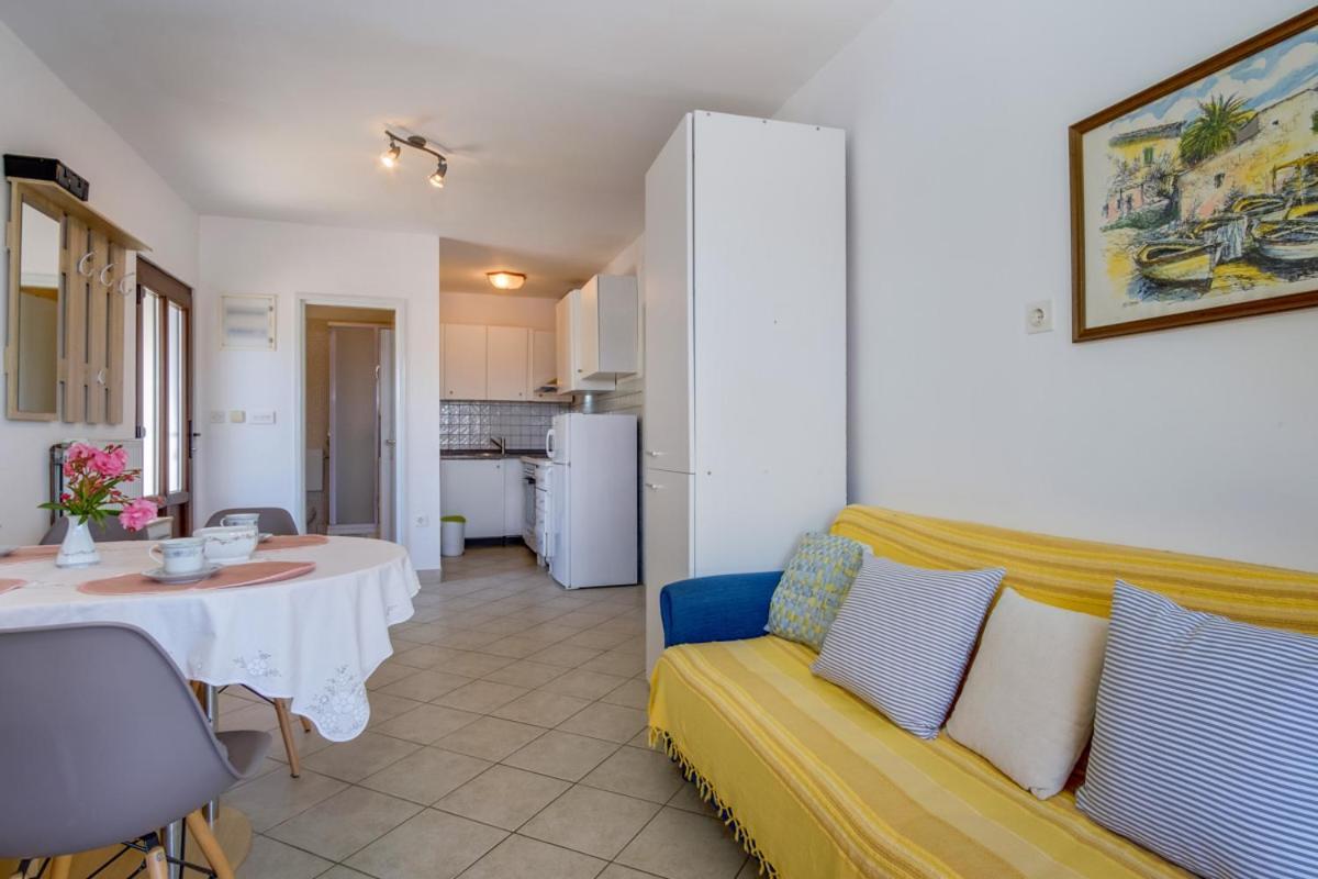Apartmani Nadalina Veli Lošinj Exteriör bild