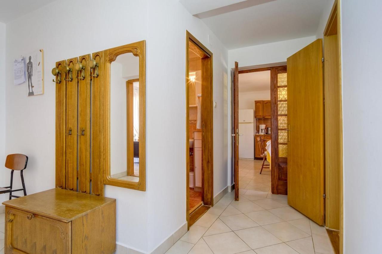 Apartmani Nadalina Veli Lošinj Exteriör bild