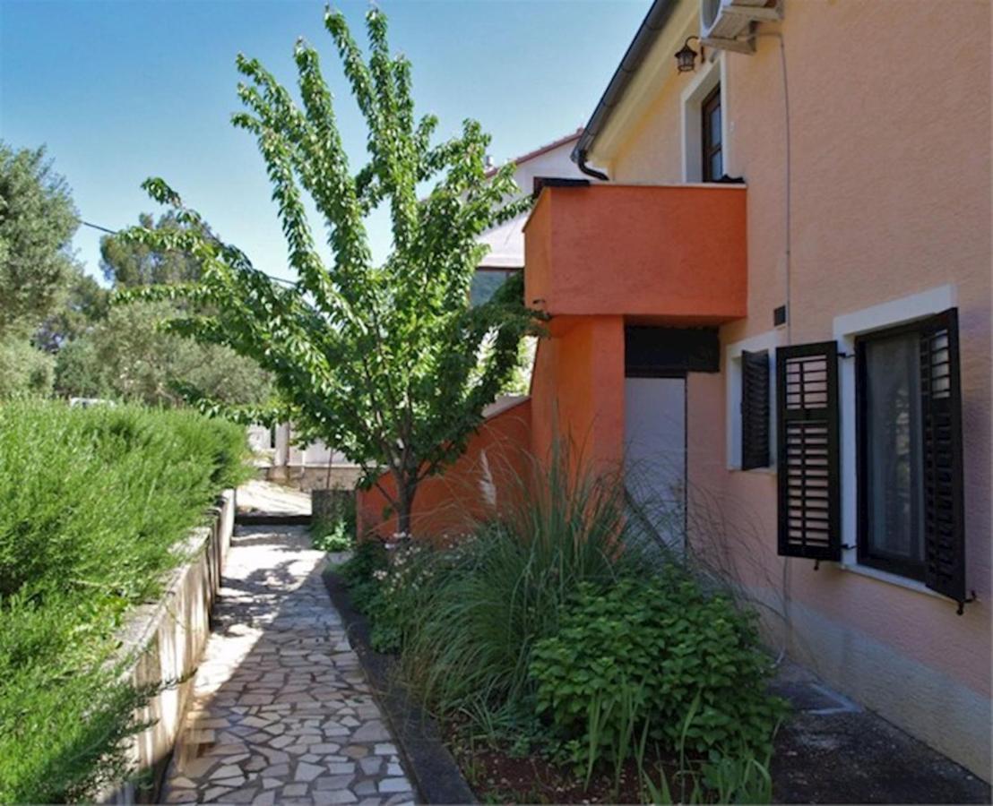 Apartmani Nadalina Veli Lošinj Exteriör bild