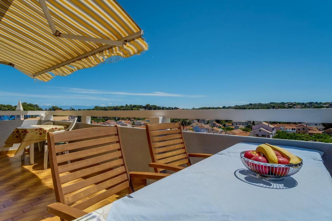 Apartmani Nadalina Veli Lošinj Exteriör bild