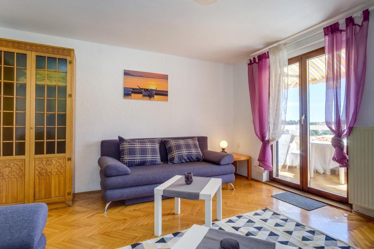 Apartmani Nadalina Veli Lošinj Exteriör bild