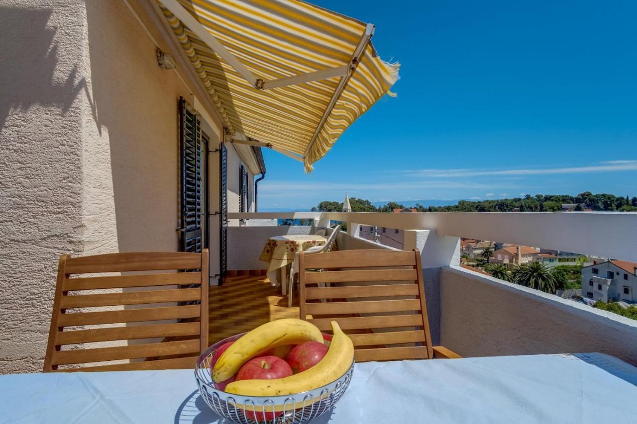 Apartmani Nadalina Veli Lošinj Exteriör bild