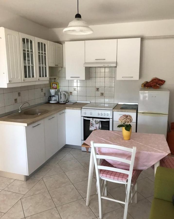 Apartmani Nadalina Veli Lošinj Exteriör bild